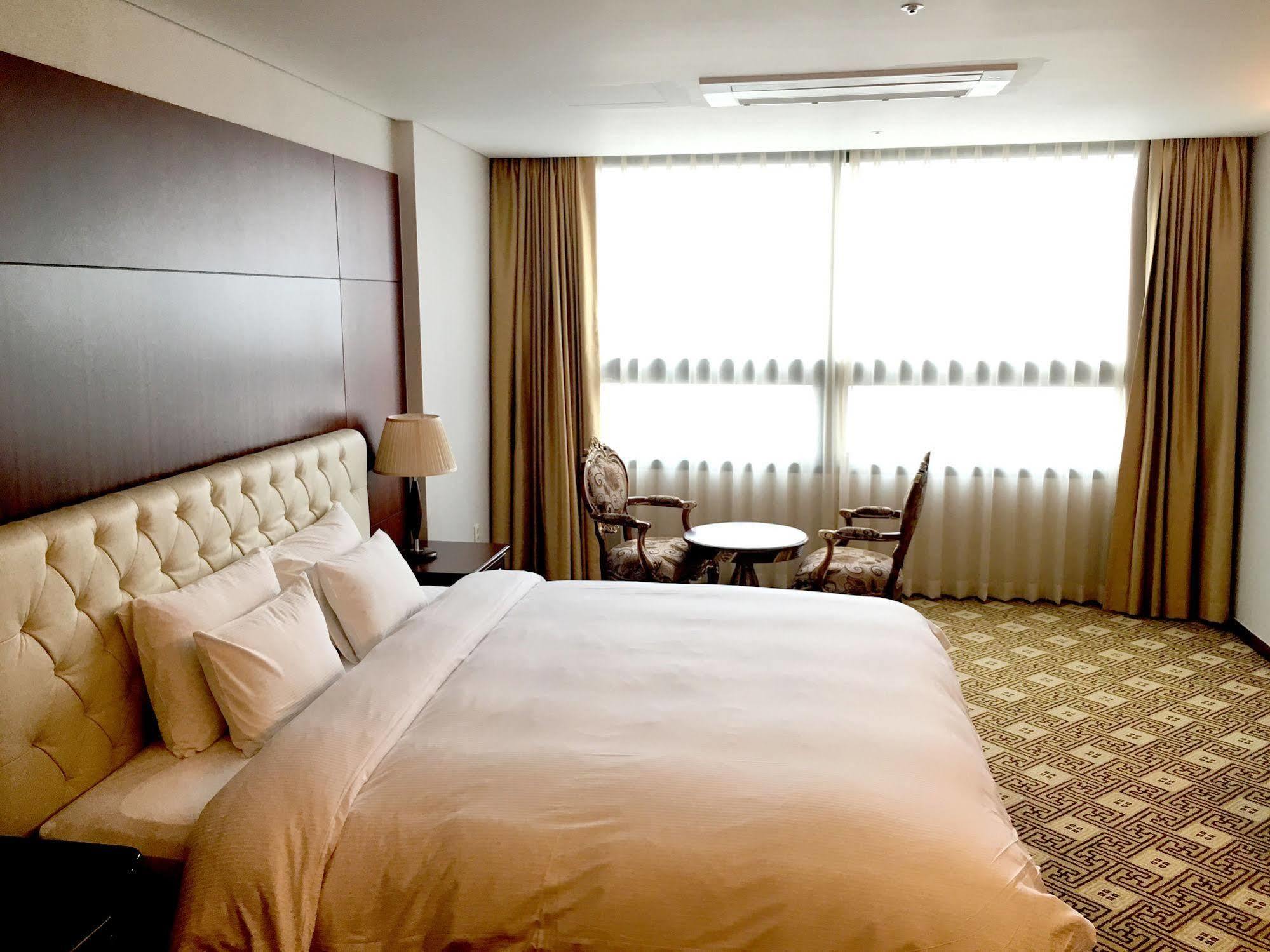 Sun Valley Hotel Yeoju Bagian luar foto